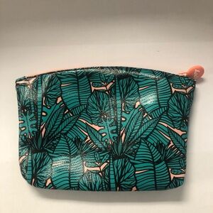 Ipsy makeup bag
